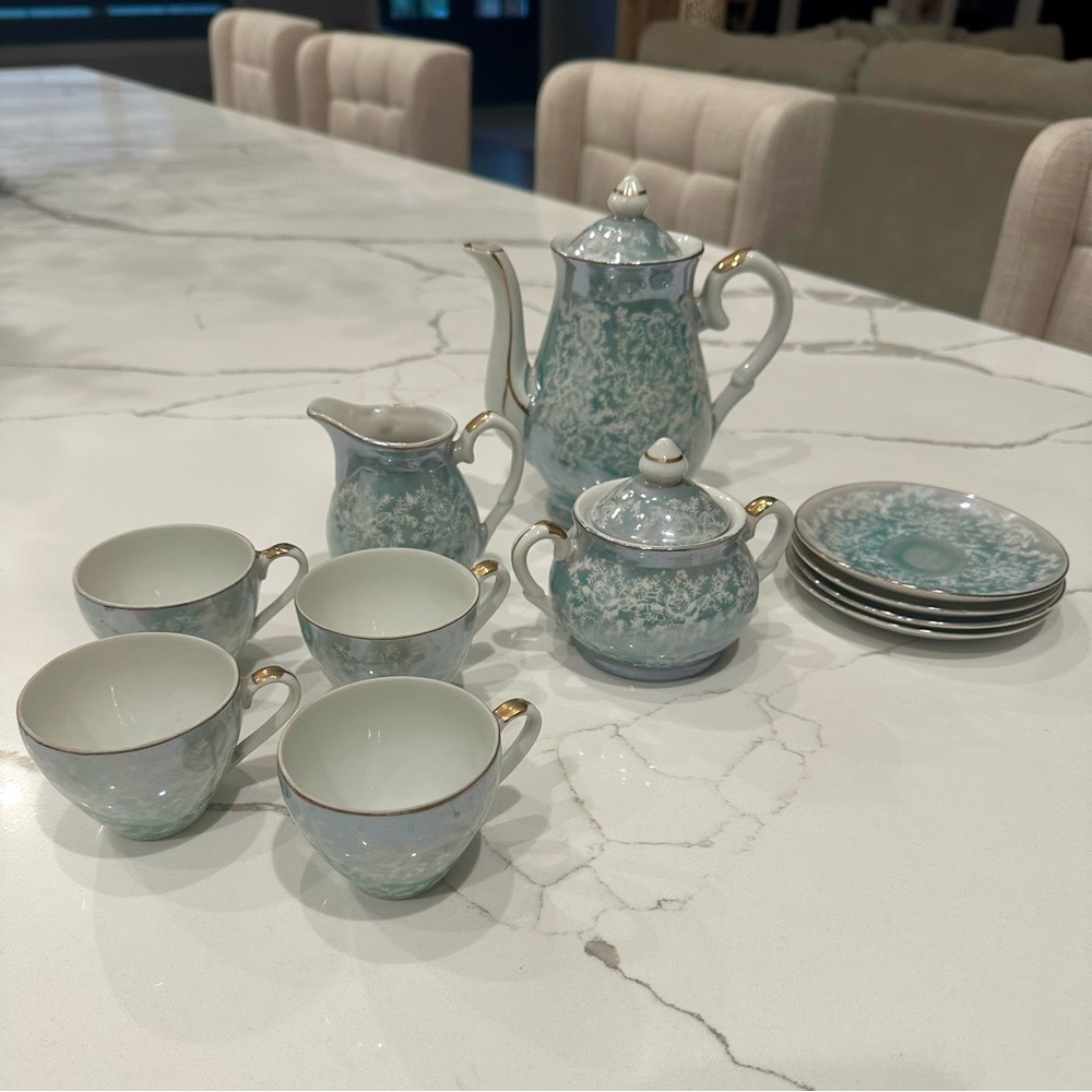 Ucagco tea set